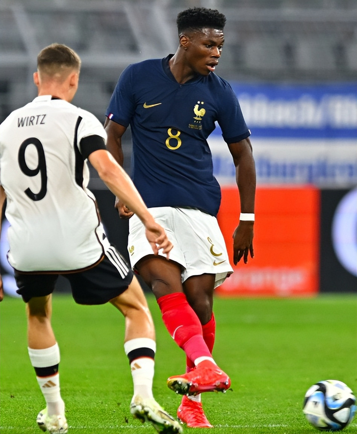 日本队轻取德国队，郑思维刷新纪录