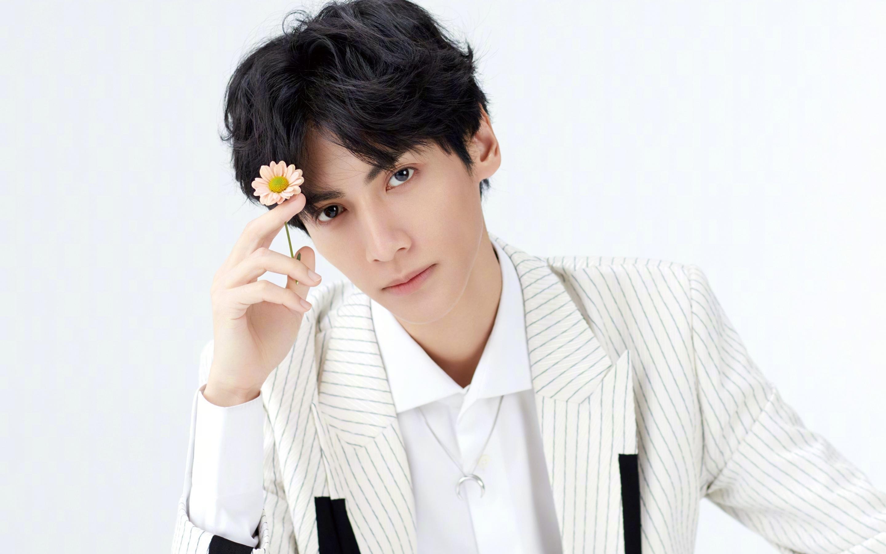 迟暮的诗与效率的尺,当个人传奇遇上集体公式