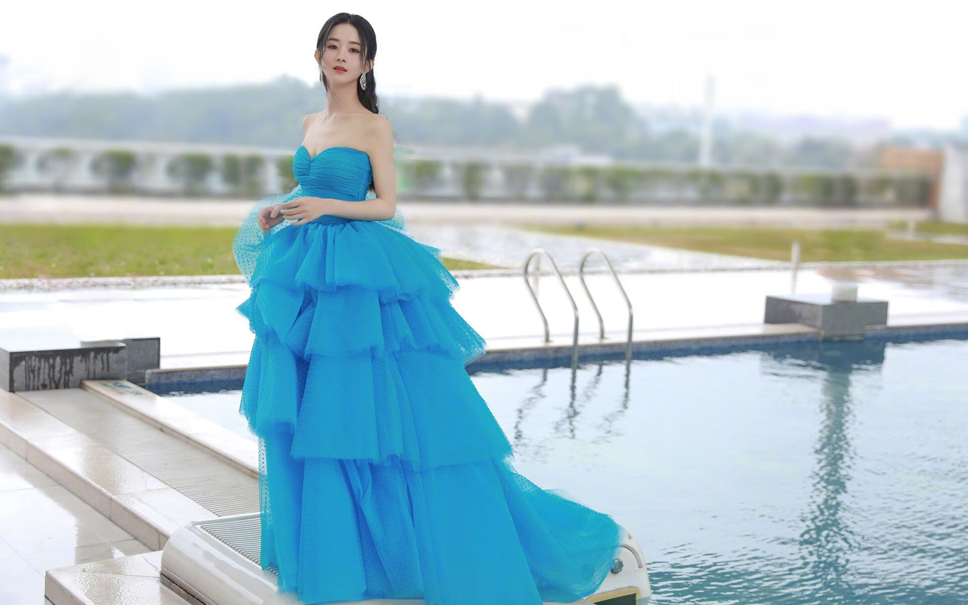 压哨扳平+统治加时！布克一人敌一队，深圳男篮双杀公牛