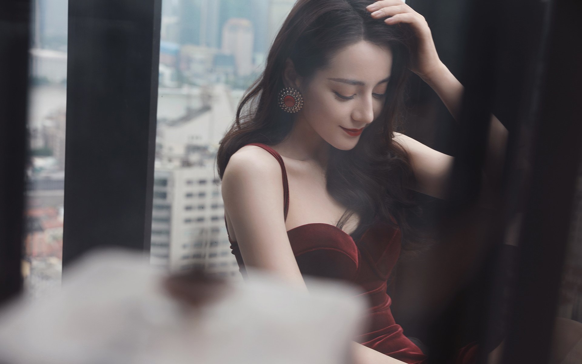 极速之夜，一击致胜，当F1引擎在巴林轰鸣，努涅斯在绿茵场完成关键超车