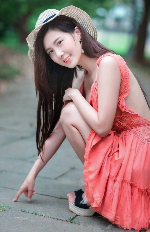 当辽宁工业铁流撞上希腊神话，字母哥在错位时空中重写篮球法则